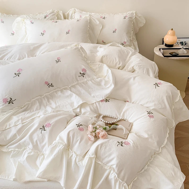 Embroidered Rose Princess-Style 3-Piece Bedding Set